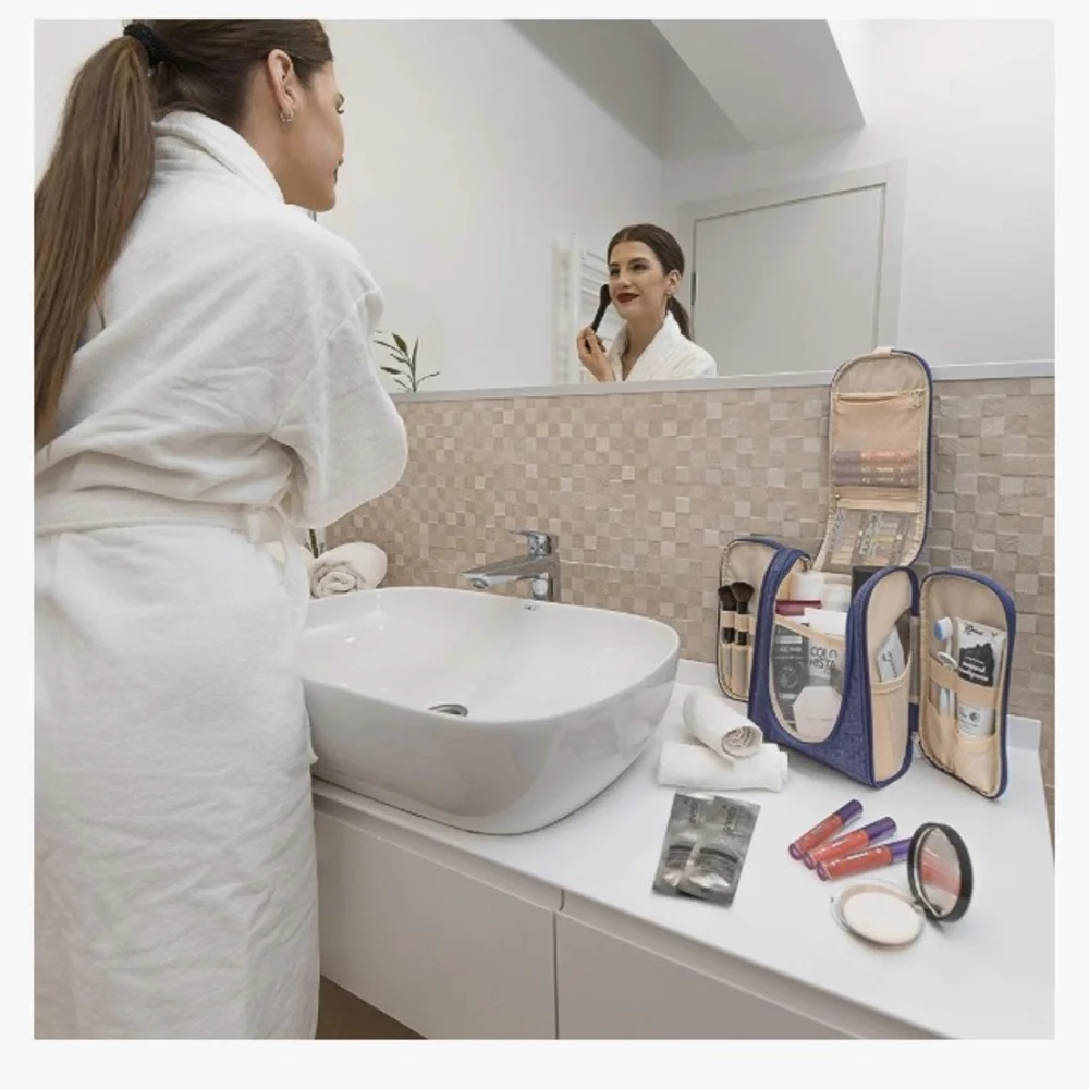 BOACAY New in packaging TOILETRY ORGANIZER